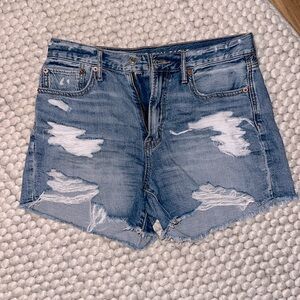 AE denim 90s boyfriend short